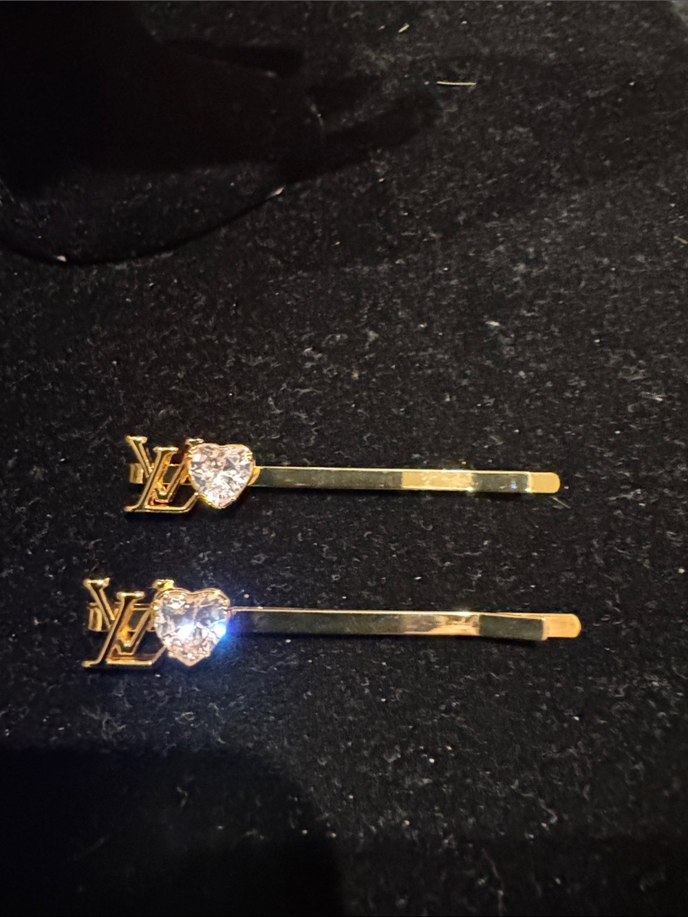 LV Fashion Gold & Bling Heart Hair Pin